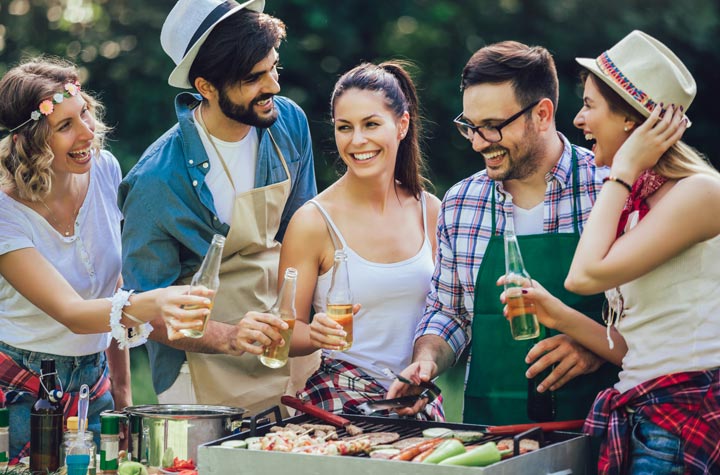 Bei Frënn invitéiert ginn