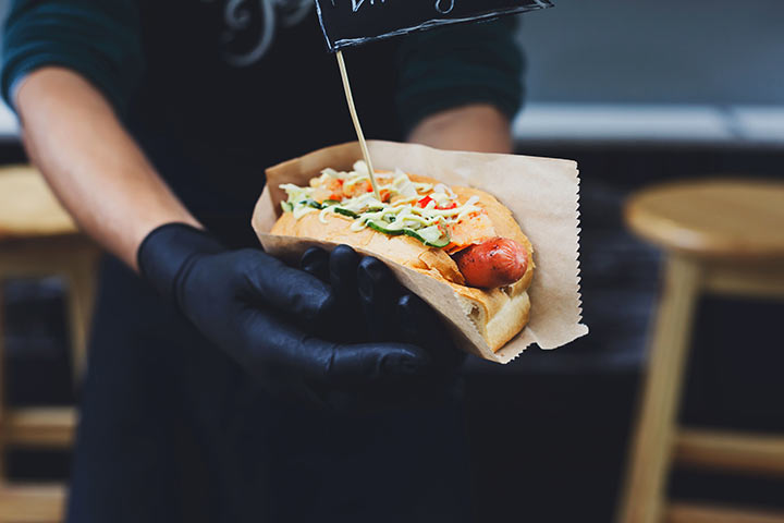 An enger Epicerie eppes bestellen